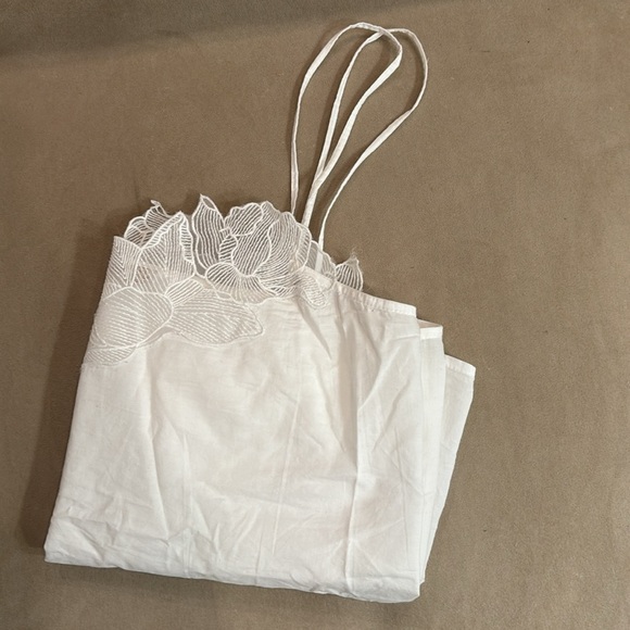 FLORAL TOP WITH STRAPS - Picture 3 of 4